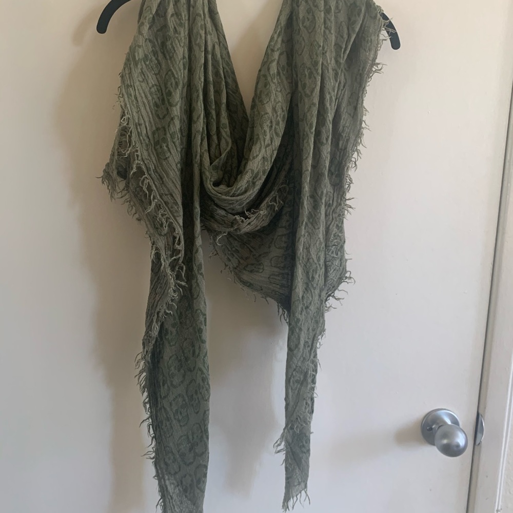 Zadig & Voltaire Khaki large scarf with skulls